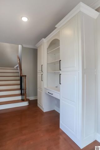 1831 Kandi Kay Ln, Murray, KY 42071