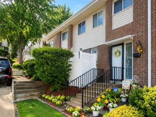 885 White Oak Lane, University Park, IL 60484