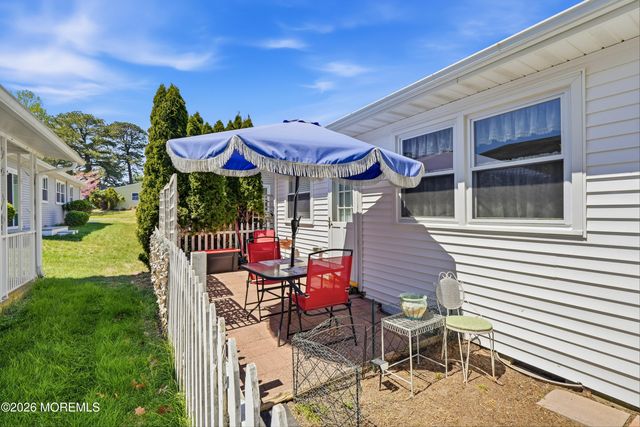 51 Westport Drive 71, Whiting, NJ 08759