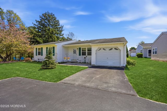 51 Westport Drive 71, Whiting, NJ 08759