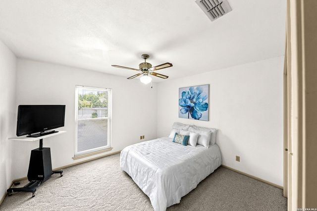 508 Thelma Dr, Olmos Park, TX 78212