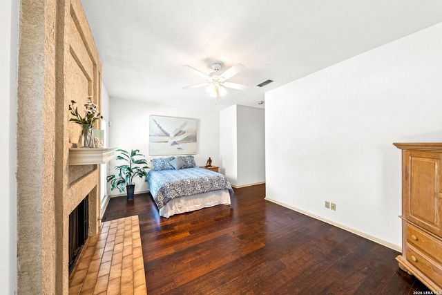 508 Thelma Dr, Olmos Park, TX 78212