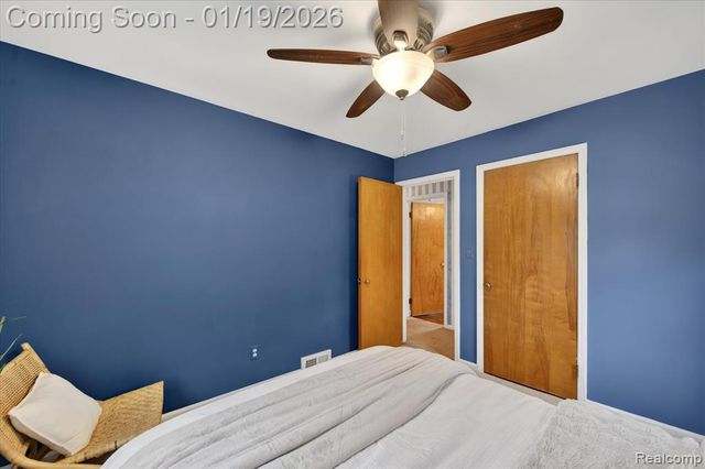 9619 Mayfield Street, Livonia, MI 48150