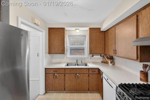 9619 Mayfield Street, Livonia, MI 48150