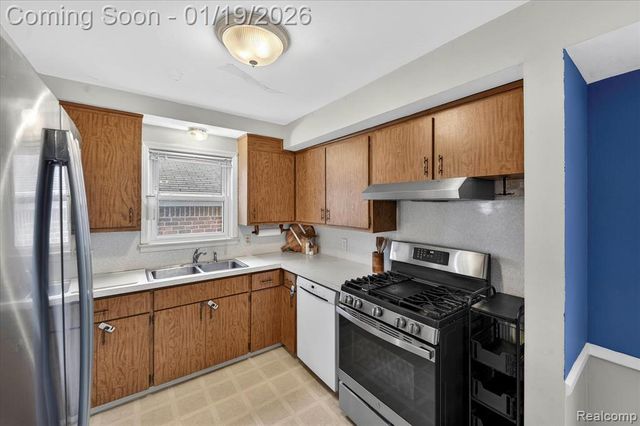 9619 Mayfield Street, Livonia, MI 48150