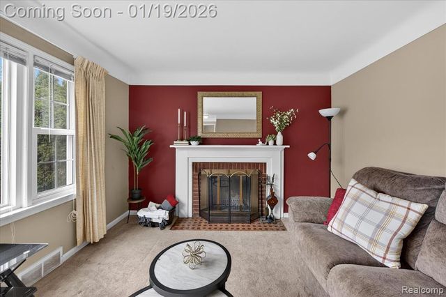 9619 Mayfield Street, Livonia, MI 48150