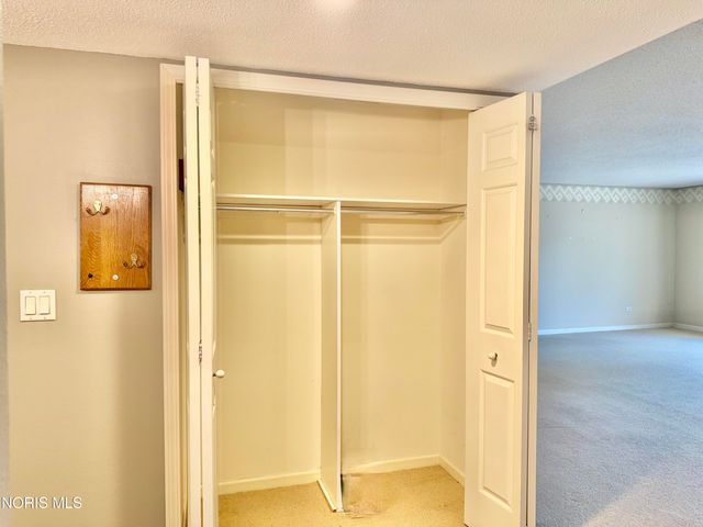 4343 W Bancroft Street, 2 C, Ottawa Hills, OH 43615