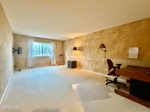 4343 W Bancroft Street, 2 C, Ottawa Hills, OH 43615