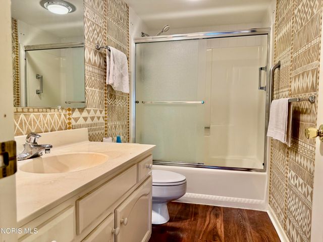 4343 W Bancroft Street, 2 C, Ottawa Hills, OH 43615