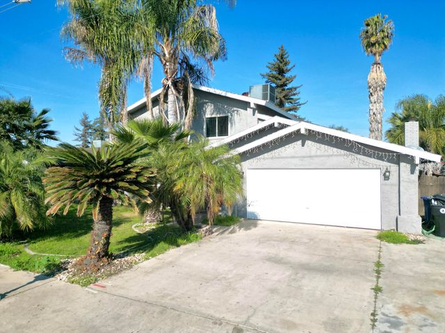 1120 W Mulberry Avenue, Porterville, CA 93257