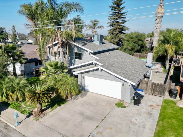 1120 W Mulberry Avenue, Porterville, CA 93257