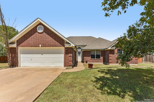 184 Meadow Ln, Martindale, TX 78655