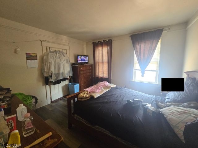 34 Home St, Franklin Twp., NJ 08873
