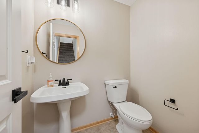 7539 Parkridge Way, Savage, MN 55378