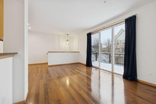 7539 Parkridge Way, Savage, MN 55378