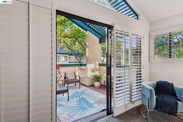 622 Ironwood Rd, Alameda, CA 94502