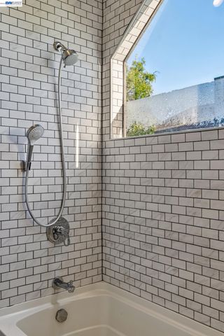 622 Ironwood Rd, Alameda, CA 94502