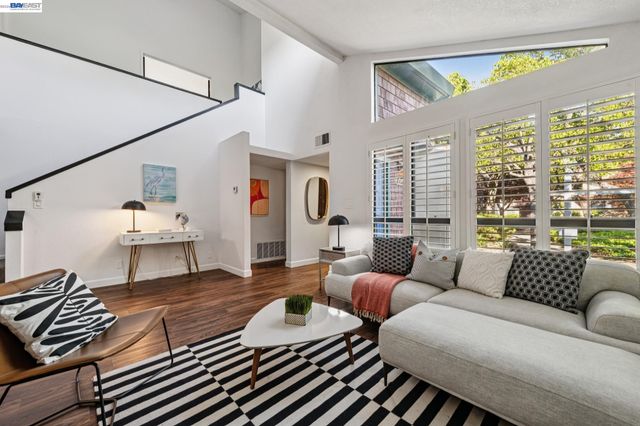 622 Ironwood Rd, Alameda, CA 94502