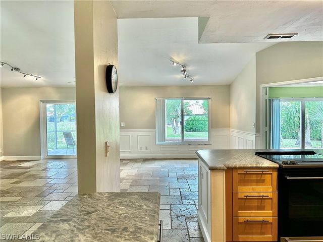 11791 Bradley CT, Bonita Springs, FL 34135