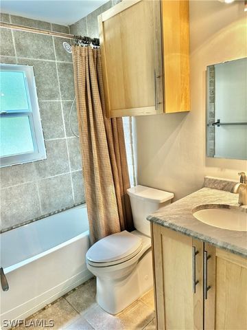 11791 Bradley CT, Bonita Springs, FL 34135