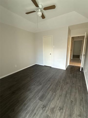 8504 Holly Street, Frisco, TX 75034