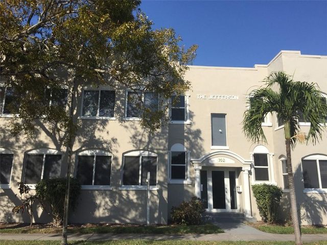 702 S 17TH Avenue 8, Hollywood, FL 33020