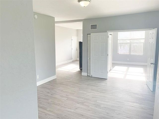 702 S 17TH Avenue 8, Hollywood, FL 33020