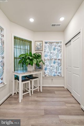 6773 AZALEA GARDEN LN, Haymarket, VA 20169