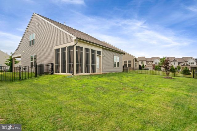 6773 AZALEA GARDEN LN, Haymarket, VA 20169