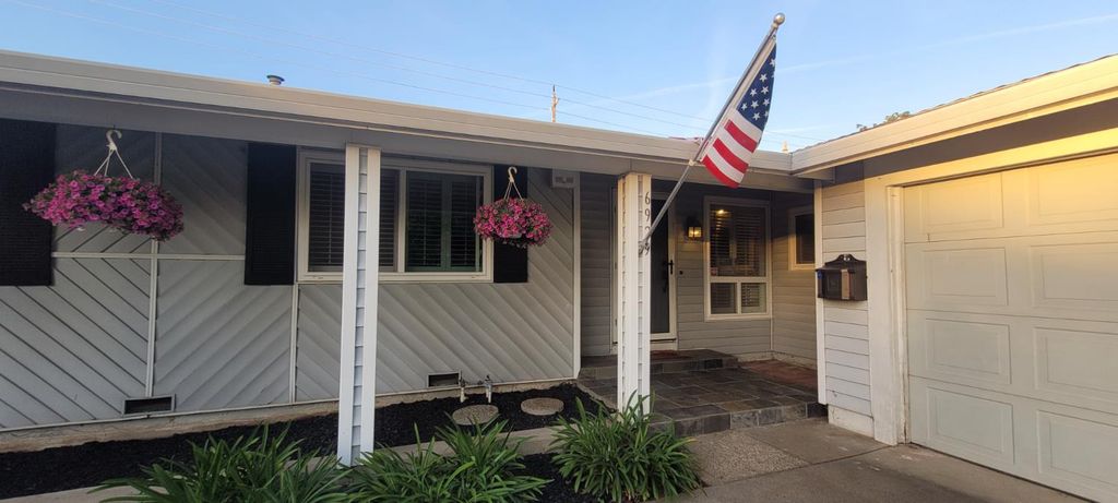 6929 Silverthorne Cir, Sacramento, CA 95842