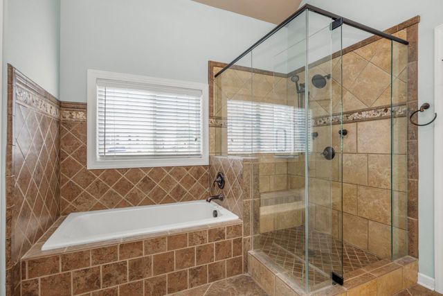 104 Stoneway, Hendersonville, TN 37075