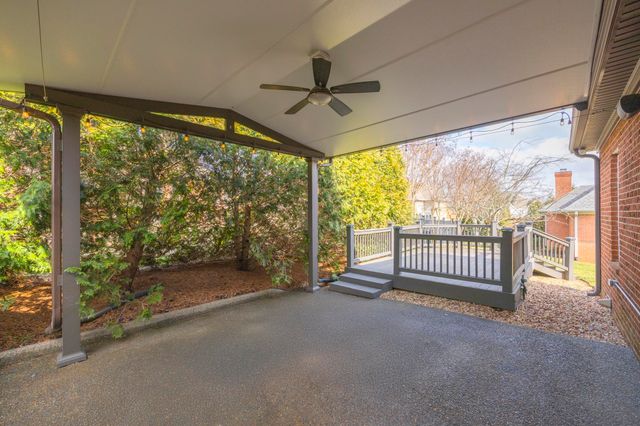 104 Stoneway, Hendersonville, TN 37075