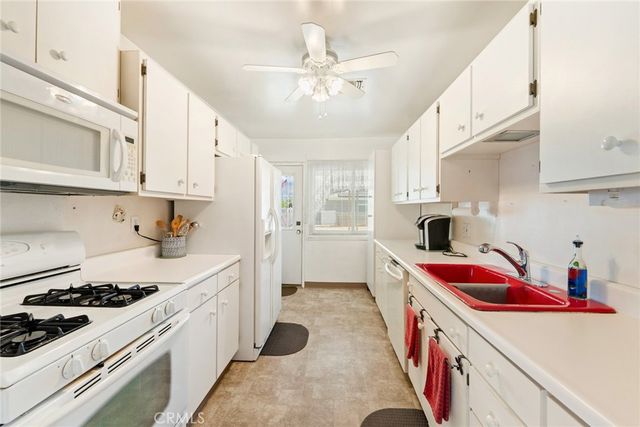 4807 Berkley Avenue, Hemet, CA 92544