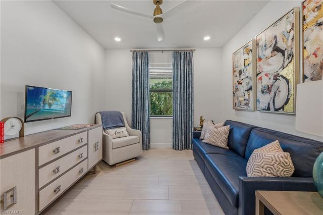 2756 Amaranda CT, Naples, FL 34114