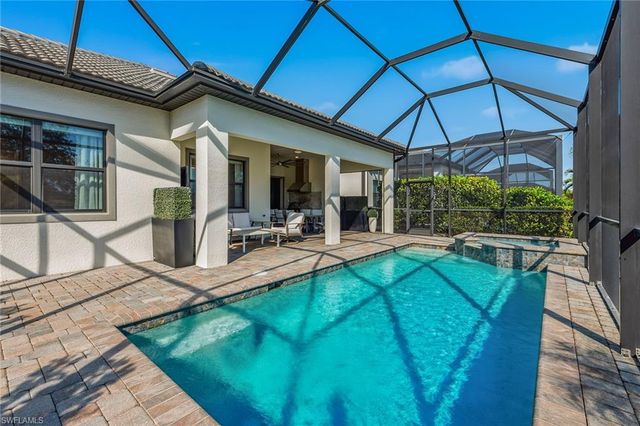 2756 Amaranda CT, Naples, FL 34114