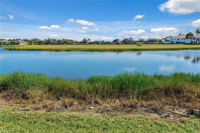 2756 Amaranda CT, Naples, FL 34114