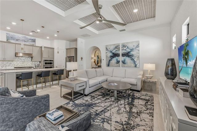 2756 Amaranda CT, Naples, FL 34114