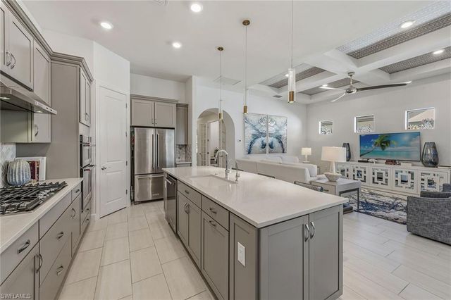 2756 Amaranda CT, Naples, FL 34114