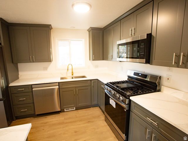 2721 W LOU JEAN AVE, Taylorsville, UT 84129