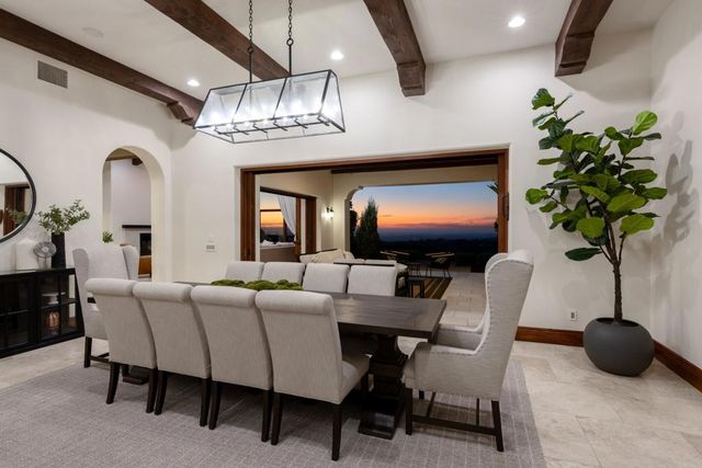 8136 Entrada de Luz E, San Diego, CA 92127