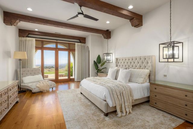 8136 Entrada de Luz E, San Diego, CA 92127