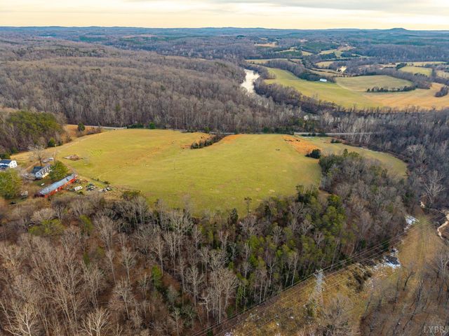 2809 Bedford Highway, Lynch Station, VA 24571