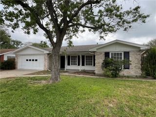 4818 Trinity Dr, Corpus Christi, TX 78411