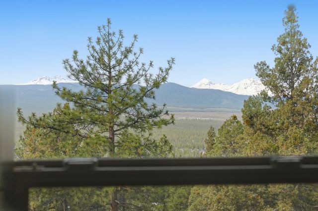 2005 NW Glassow Drive, Bend, OR 97703