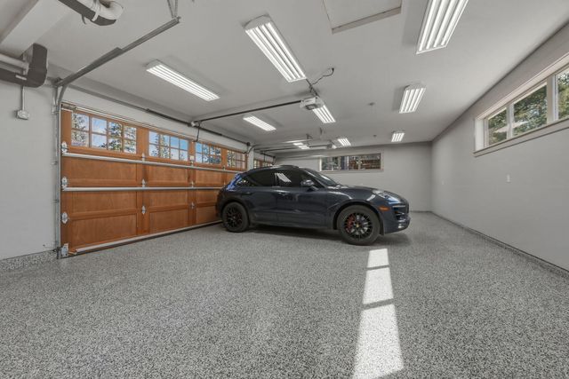 2005 NW Glassow Drive, Bend, OR 97703