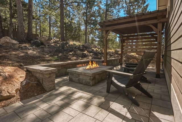 2005 NW Glassow Drive, Bend, OR 97703