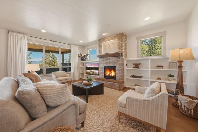 2005 NW Glassow Drive, Bend, OR 97703