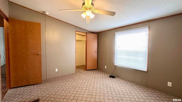 20855 SOUTH Street, Westfrank, IL 62890