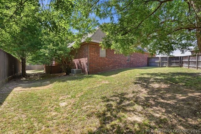 11291 S 72nd East Place, Bixby, OK 74008