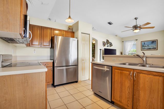 4912 NW 55TH Boulevard, Coconut Creek, FL 33073